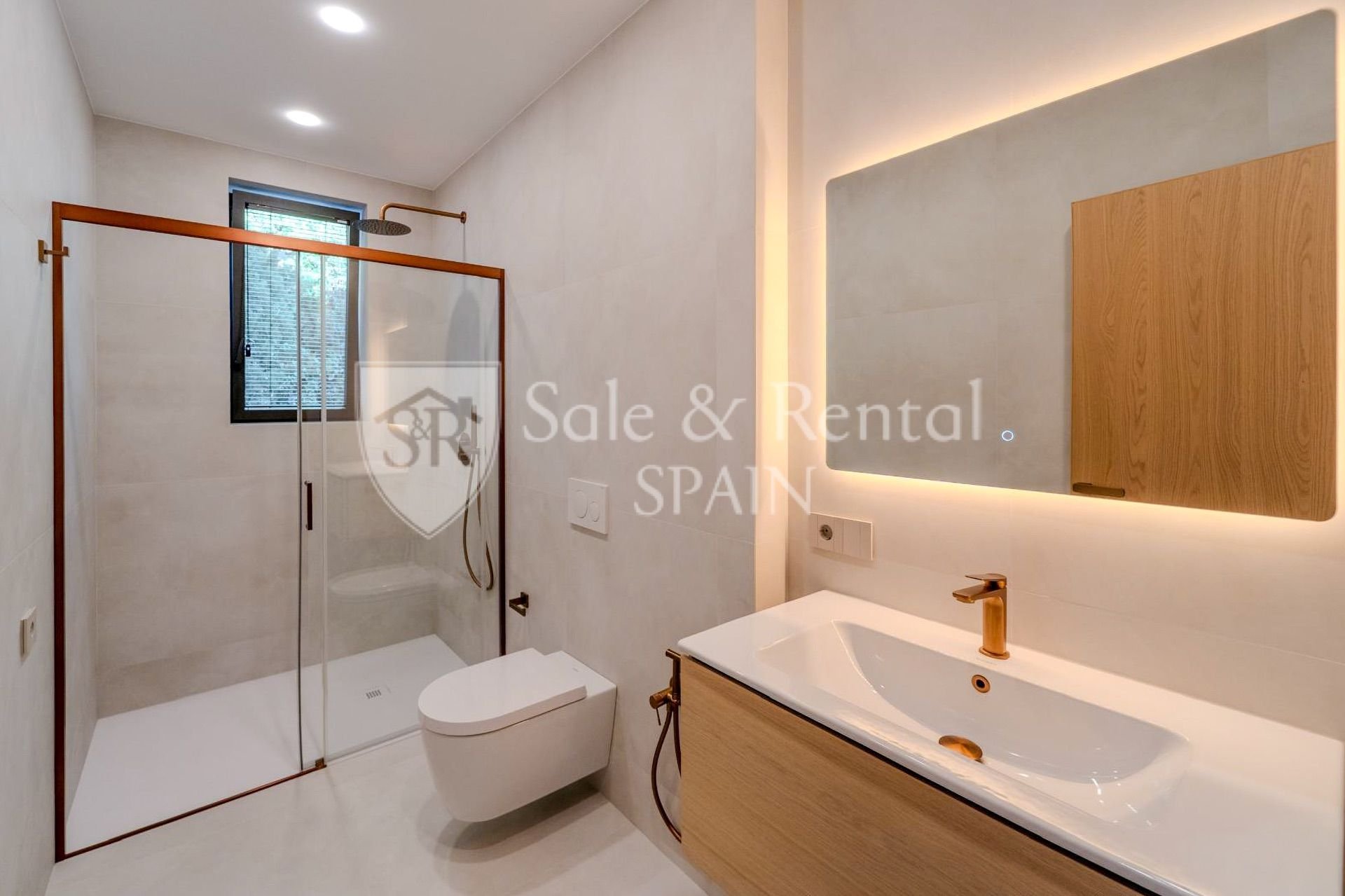 House à Lloret de Mar, Girona, Espagne 3 chambres, 222 m2 No. 168068