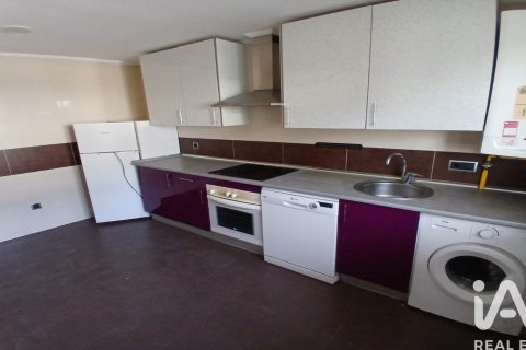 Продажа дома в Вильярес-де-ла-Рейна, Саламанка, Испания 4 спальни, 309м2 №172354 - фото 14