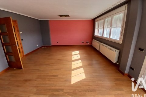 Продажа дома в Вильярес-де-ла-Рейна, Саламанка, Испания 4 спальни, 309м2 №172354 - фото 13
