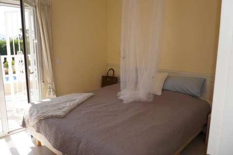 Finca till salu i Catral, Alicante, Spanien 4 sovrum, 235 kvm. Nr. 145547 - foto 3