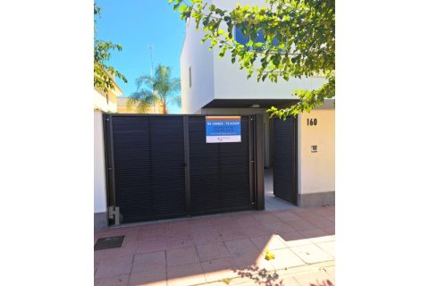 Villa for sale in San Javier, Murcia, Spain 3 bedrooms, No. 197020 - photo 2