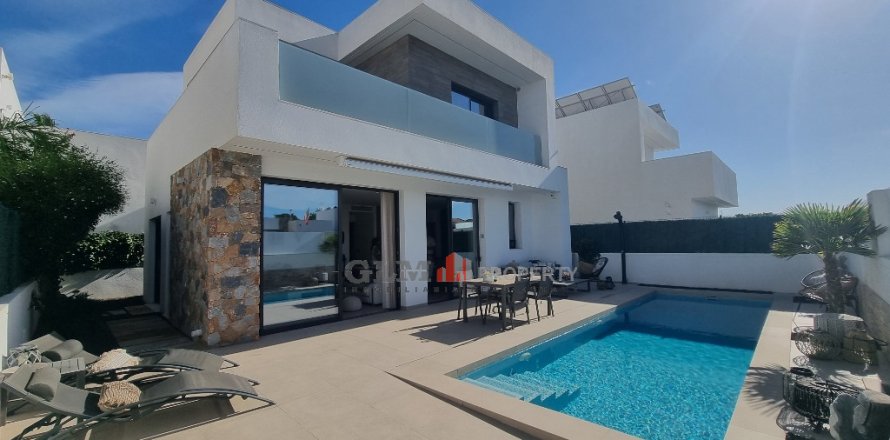 Villa a Santiago de la Ribera, Murcia, Spagna 3 camere da letto, 120 mq. N° 144083