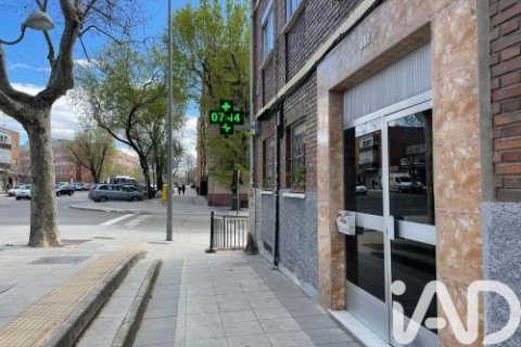 Huoneisto myytävänä Madrid, Espanja, 2 makuuhuonetta, 66 m2 No. 188188 - kuva 17
