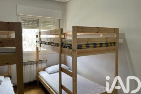 Huoneisto myytävänä Madrid, Espanja, 2 makuuhuonetta, 66 m2 No. 188188 - kuva 12