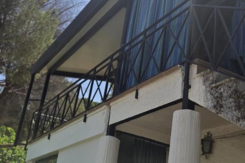 House for sale in San Martin de Valdeiglesias, Madrid, Spain 4 bedrooms, 191 sq.m. No. 188187 - photo 7