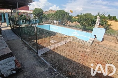 Zemes gabals La Antigua, Leon, Spānijā 850 m2 Nr. 188185