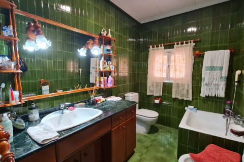 Finca en venta en Monóvar, Alicante, España 8 dormitorios, 350 m2 No. 155595 - foto 17