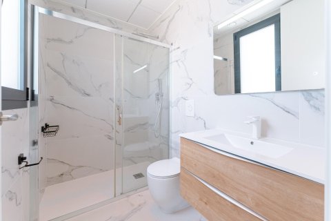 Villa for sale in San Miguel de Salinas, Alicante, Spain 5 bedrooms, 259 sq.m. No. 155596 - photo 12