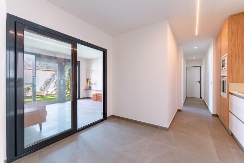 Villa for sale in San Miguel de Salinas, Alicante, Spain 5 bedrooms, 259 sq.m. No. 155596 - photo 21