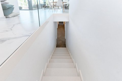 Villa for sale in San Miguel de Salinas, Alicante, Spain 5 bedrooms, 259 sq.m. No. 155596 - photo 18