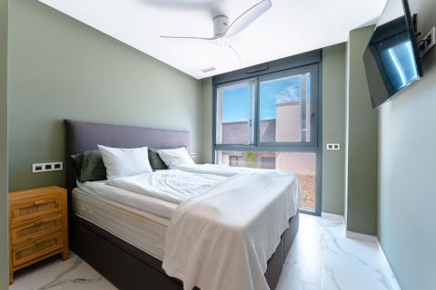 Villa for sale in San Miguel de Salinas, Alicante, Spain 5 bedrooms, 259 sq.m. No. 155596 - photo 5