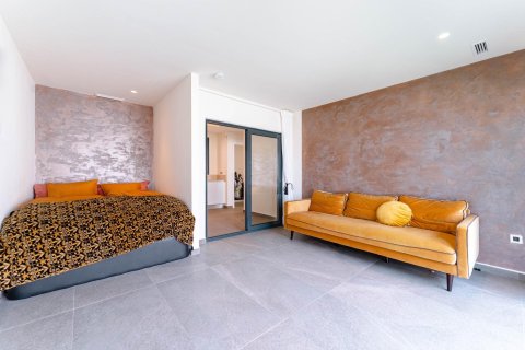 Villa for sale in San Miguel de Salinas, Alicante, Spain 5 bedrooms, 259 sq.m. No. 155596 - photo 20