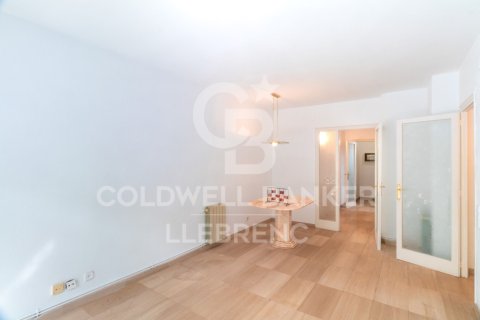 Huoneisto myytävänä Barcelona, Espanja, 2 makuuhuonetta, 70 m2 No. 178405 - kuva 5