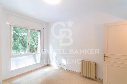 Huoneisto myytävänä Barcelona, Espanja, 2 makuuhuonetta, 70 m2 No. 178405 - kuva 13
