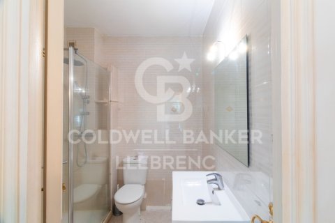 Huoneisto myytävänä Barcelona, Espanja, 2 makuuhuonetta, 70 m2 No. 178405 - kuva 15
