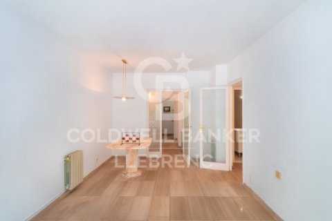 Huoneisto myytävänä Barcelona, Espanja, 2 makuuhuonetta, 70 m2 No. 178405 - kuva 4