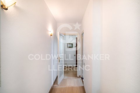 Huoneisto myytävänä Barcelona, Espanja, 2 makuuhuonetta, 70 m2 No. 178405 - kuva 10