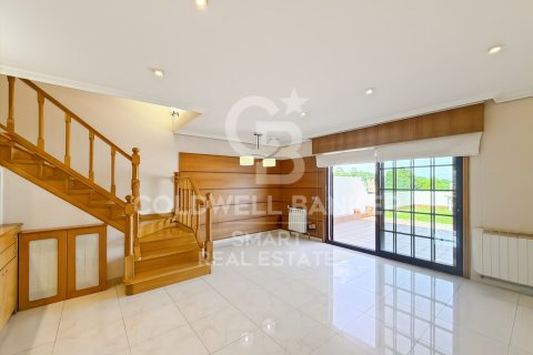 Talo vuokrattavana Oleiros, A Coruna, Espanja, 3 makuuhuonetta, 281 m2 No. 178407 - kuva 3