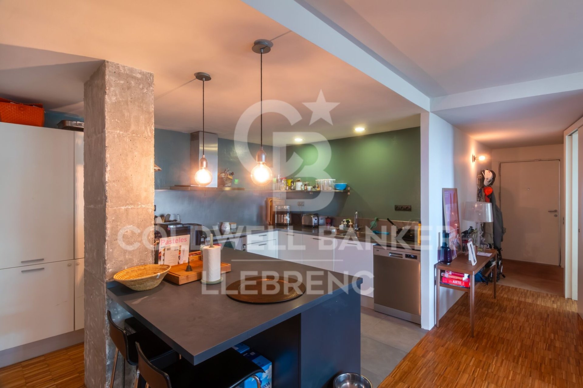 Huoneisto Barcelona, Espanja 2 makuuhuonetta, 110 m2 No. 178404
