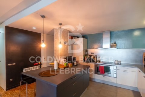 Huoneisto myytävänä Barcelona, Espanja, 2 makuuhuonetta, 110 m2 No. 178404 - kuva 13