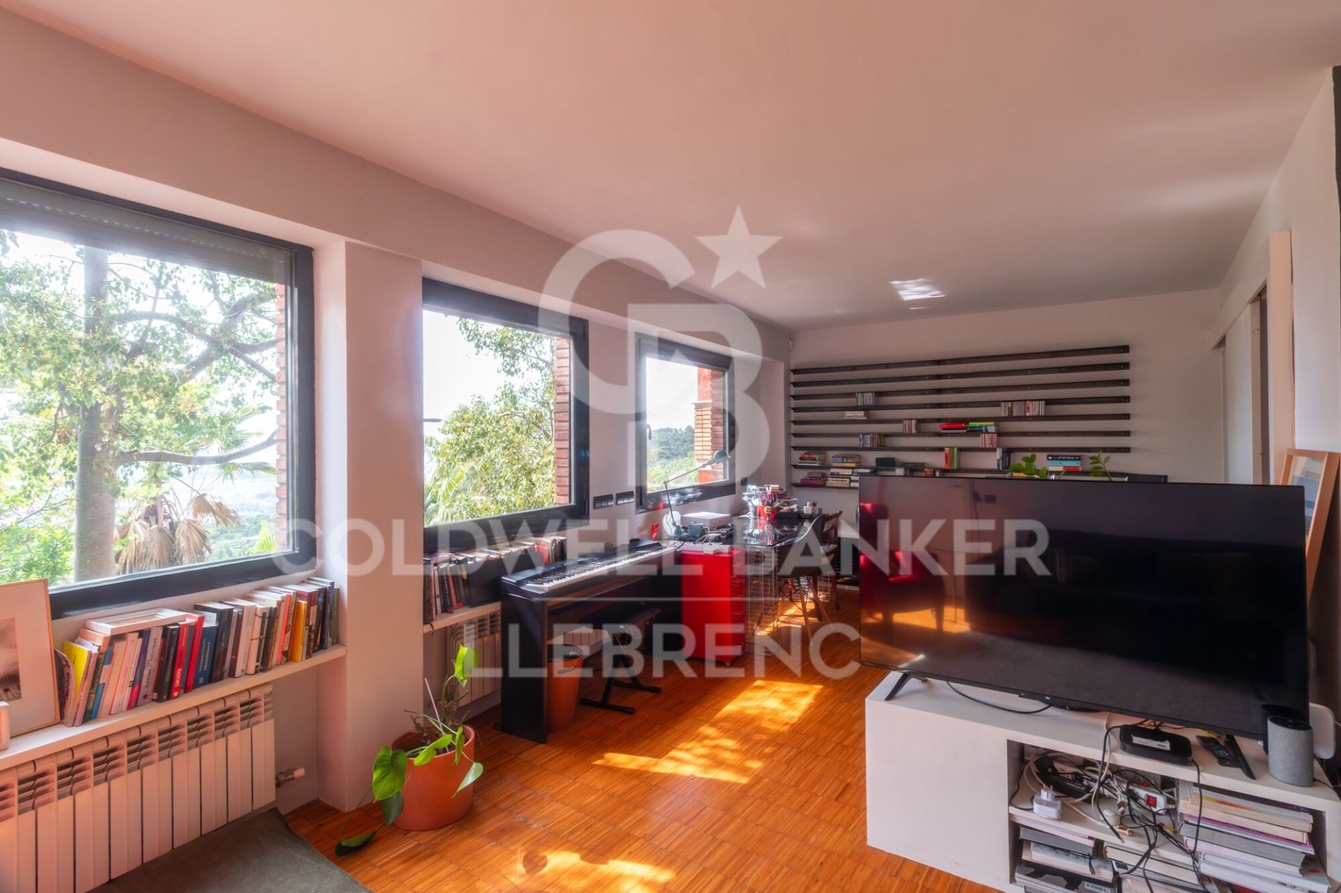Huoneisto Barcelona, Espanja 2 makuuhuonetta, 110 m2 No. 178404