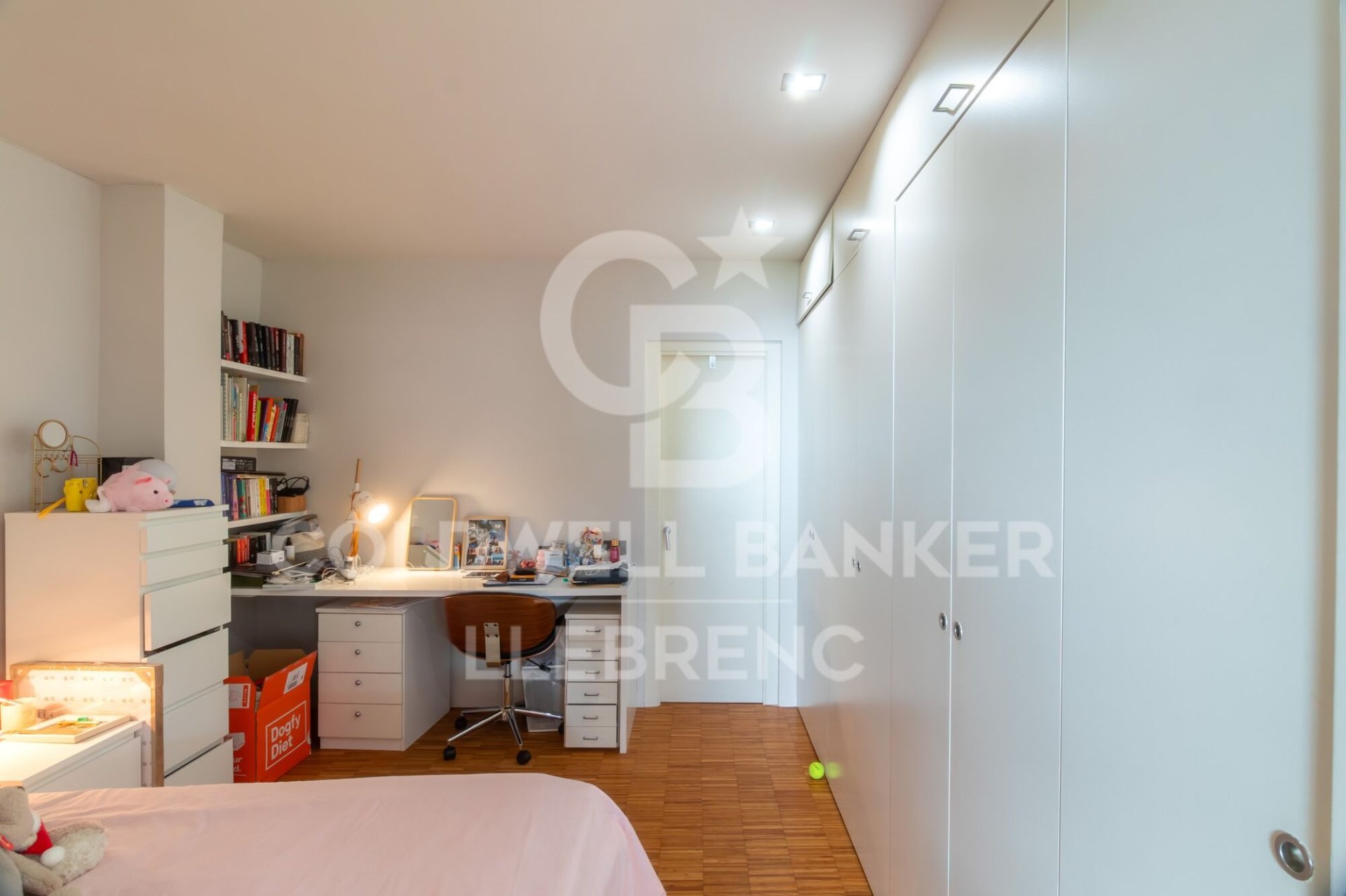 Huoneisto Barcelona, Espanja 2 makuuhuonetta, 110 m2 No. 178404