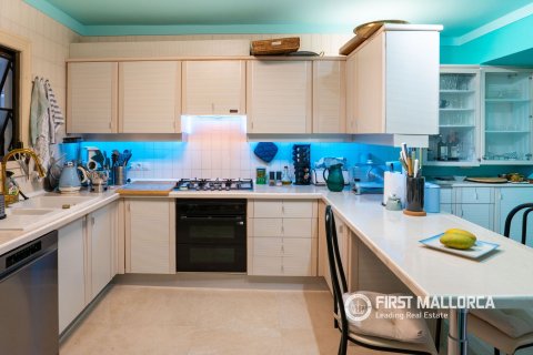 Продажа квартиры в Пальма-де-Майорка, Майорка, Испания 5 спален, 167м2 №196751 - фото 9