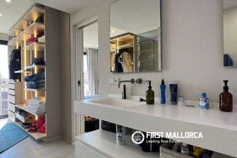 Penthouse for rent in Palma de Majorca, Mallorca, Spain 2 bedrooms, 166 sq.m. No. 196750 - photo 16