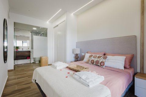 Apartment for sale in Alicante, Spain 2 bedrooms, 87 sq.m. No. 139553 - photo 22