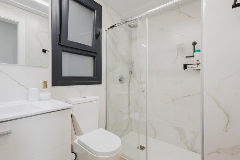 Apartment for sale in Alicante, Spain 2 bedrooms, 87 sq.m. No. 139553 - photo 19