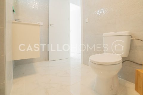 Huoneisto myytävänä Torrevieja, Alicante, Espanja, 3 makuuhuonetta, 76 m2 No. 139555 - kuva 13