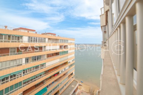 Huoneisto myytävänä Torrevieja, Alicante, Espanja, 3 makuuhuonetta, 76 m2 No. 139555 - kuva 1