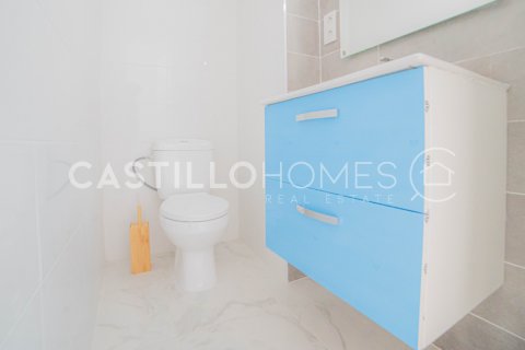 Huoneisto myytävänä Torrevieja, Alicante, Espanja, 3 makuuhuonetta, 76 m2 No. 139555 - kuva 17