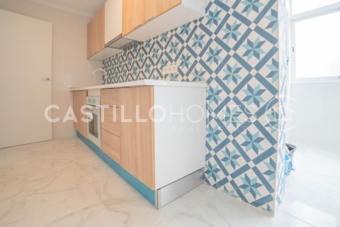 Huoneisto myytävänä Torrevieja, Alicante, Espanja, 3 makuuhuonetta, 76 m2 No. 139555 - kuva 22