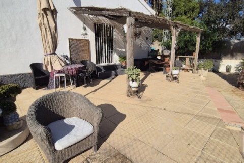 Finca till salu i Catral, Alicante, Spanien 3 sovrum, 177 kvm. Nr. 140038 - foto 16