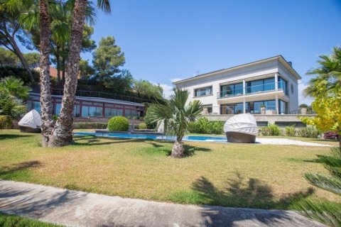 Сasa en venta en Sant Andreu de Llavaneres, Barcelona, España 7 dormitorios, No. 140881 - foto 22