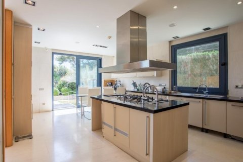 Сasa en venta en Sant Andreu de Llavaneres, Barcelona, España 7 dormitorios, No. 140881 - foto 16