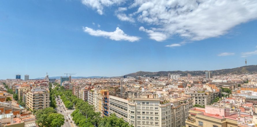 Apartamento en Barcelona, España 3 dormitorios, No. 140882