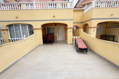 House for sale in Urbanizacion Las Filipinas, Alicante, Spain 2 bedrooms, 80 sq.m. No. 191784 - photo 4