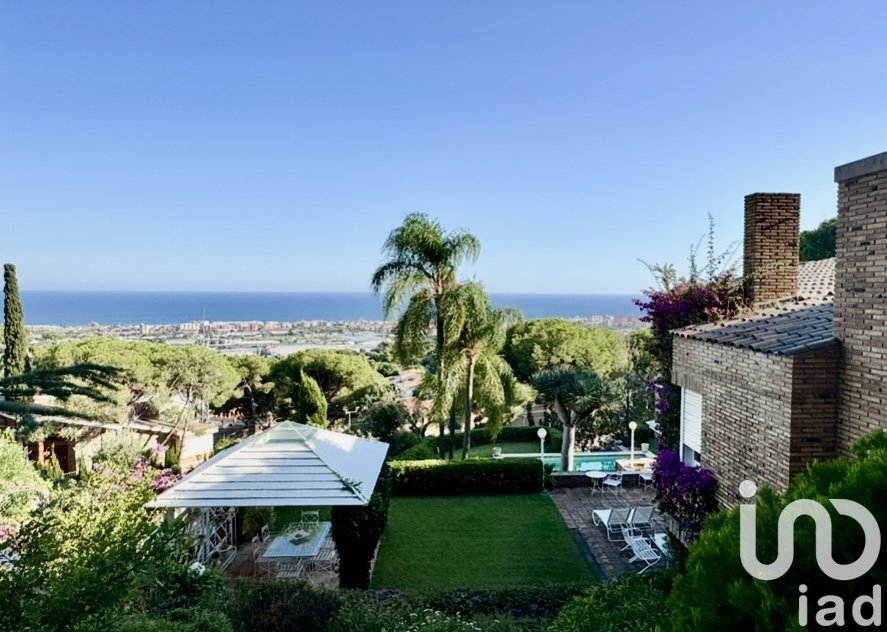 House à Cabrils, Barcelona, Espagne 4 chambres, 350 m2 No. 173308