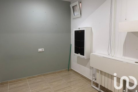 Radhus till salu i Les Borges Blanques, Lleida, Spanien 5 sovrum, 320 kvm. Nr. 173313 - foto 28