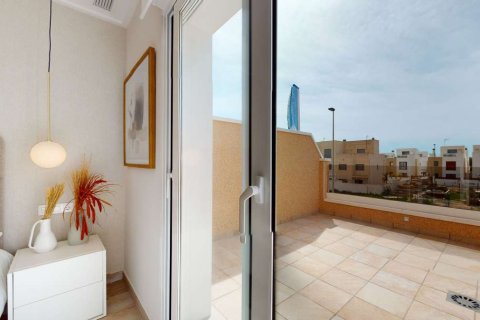 Huoneisto myytävänä Pilar de la Horadada, Alicante, Espanja, 3 makuuhuonetta, 100 m2 No. 181457 - kuva 26
