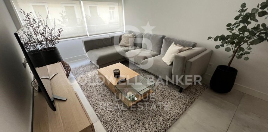 Apartment à Madrid, Espagne 2 chambres, 84 m2 No. 178585