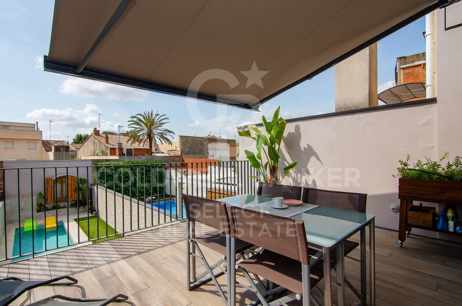 Māja Sabadell, Barcelona, Spānijā 3 istabas, 347 m2 Nr. 178584