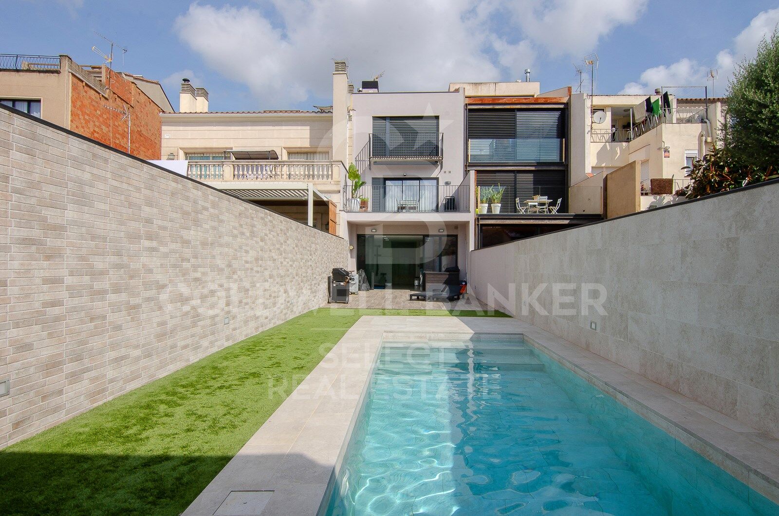 Māja Sabadell, Barcelona, Spānijā 3 istabas, 347 m2 Nr. 178584