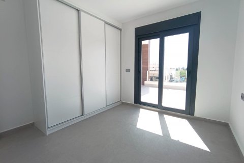 Villa in vendita Daya Nueva, Alicante, Spagna 3 camere da letto, 97 mq. N° 78664 - foto 11