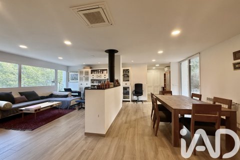 Hus i Orba, Alicante, Spanien 4 sovrum, 206 kvm. Nr. 152661