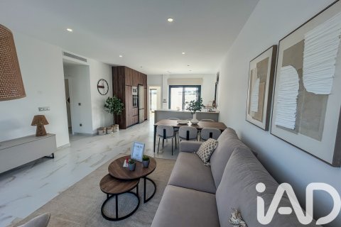 Hus till salu i Pilar de la Horadada, Alicante, Spanien 3 sovrum, 112 kvm. Nr. 152658 - foto 24