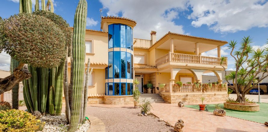 Villa Hurchillo, Alicante, Spagna 7 camere da letto, 737 mq. N° 114635