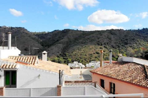 Apartment for sale Benahavis, Malaga, Spain 3 bedrooms, 124 sq.m. No. 109580 - photo 3